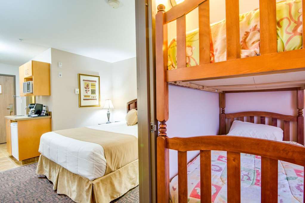 Peavine Inn & Suites High Prairie Zimmer foto