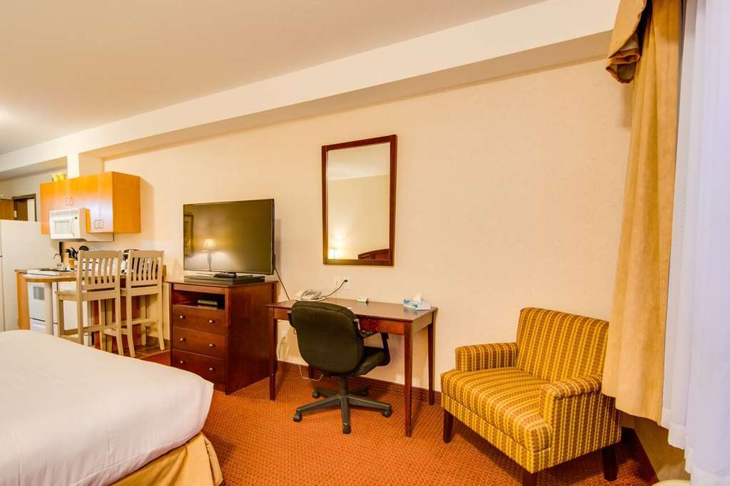 Peavine Inn & Suites High Prairie Zimmer foto