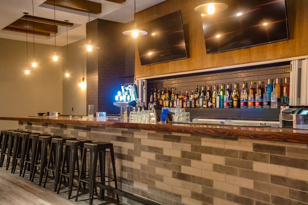 Peavine Inn & Suites High Prairie Restaurant foto